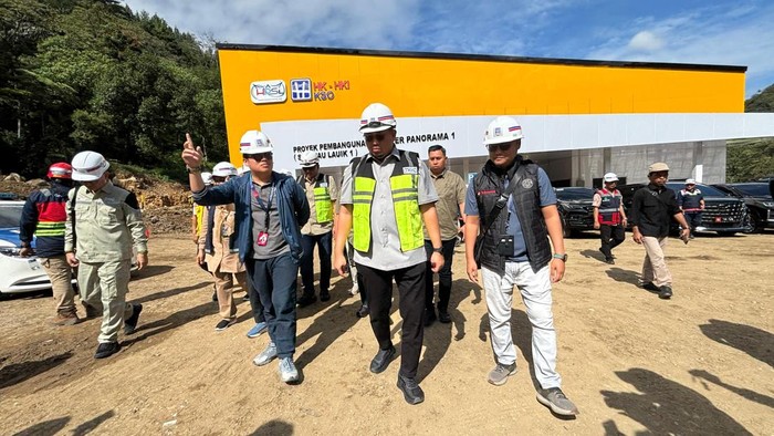 Andre Rosiade tinjau Flyover Sitinjau Lauik