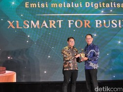 XLSMART for BUSINESS Raih Apresiasi atas Inisiatif Pengurangan Emisi melalui Digitalisasi
