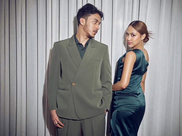 Aziz Hedra dan Sisca Saras