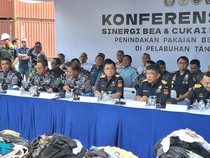 Bea Cukai Gagalkan Penyelundupan Pakaian Bekas Rp 1,5 M di Tanjung Priok