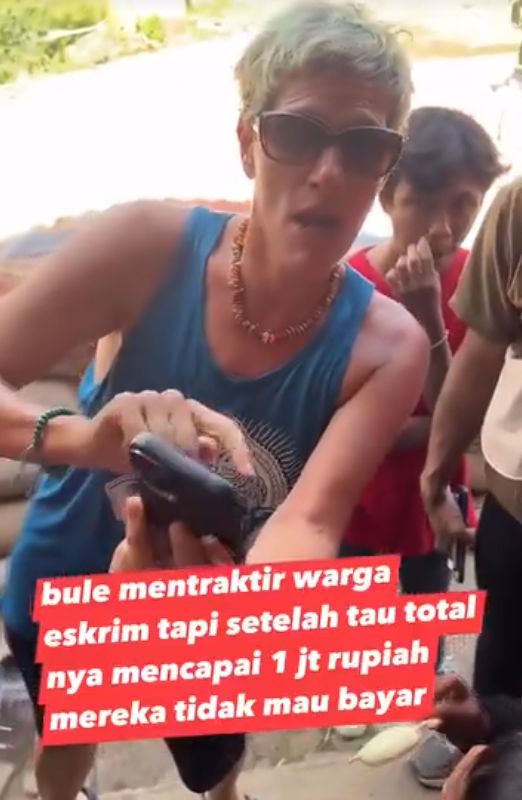Bule Borong Es Krim di Lombok, Kaget Disuruh Bayar Rp 1 Juta