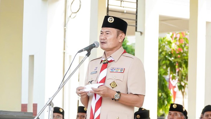Bupati Lamongan Yuhronur Efendi