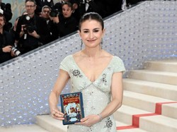 Anak Aktris Senior Ini Jadi Kandidat Terkuat Pengganti Anna Wintour di Vogue