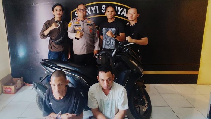 Dua spesialis pencuri motor di Prabumulih, Sumatera Selatan, ditangkap polisi.