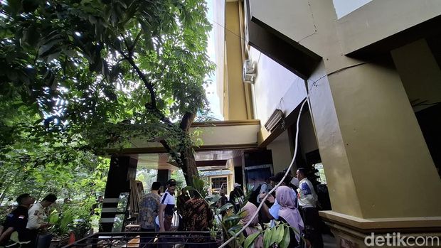 Gedung yang jadi tempat penyimpanan ganja di UIN Suska Riau. (Raja Adil Siregar/detikSumut)