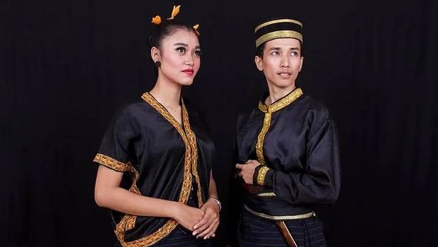 Inspirasi baju adat NTB.