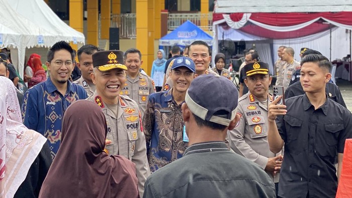 Kapolda cek Gerakan Pangan Murah (GPM) di Taman Bhaypark Polda Babel.