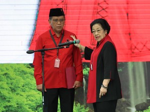 Tak Ada Nama Hasto di Kertas Pengurus DPP PDIP, tapi Disebut Mega