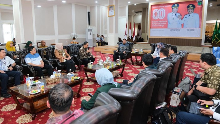 Kunjungan tim kemenkes ke Muba terkait heboh dokter yang diintimidasi.