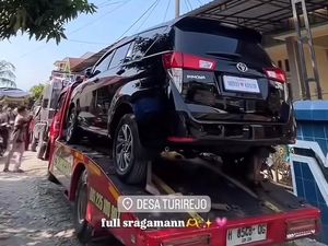 Lamaran Viral di Demak, Bawa Seserahan Mobil Inova & Buket Uang Rp100 Juta