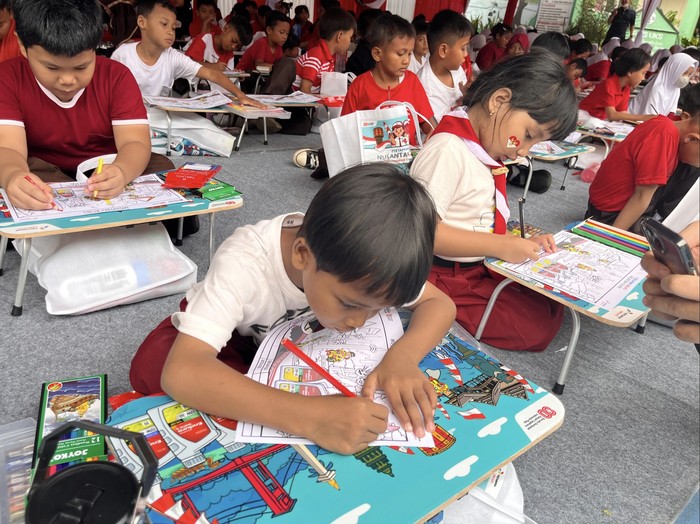 Lomba Mewarnai di SD Kebayoran Lama