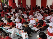 Potret Lomba Mewarnai di SDN Kebayoran Lama, Hadiahnya Nonton MotoGP Mandalika