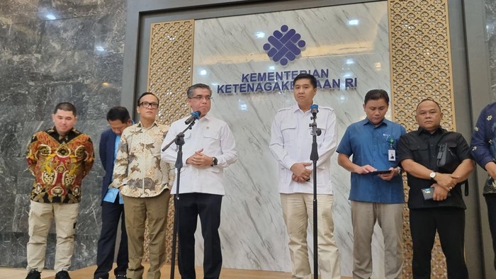 Menteri PKP dan Menaker bahas rencana 50 ribu unit rumah subsidi untuk buruh (Taufik/detikcom)
