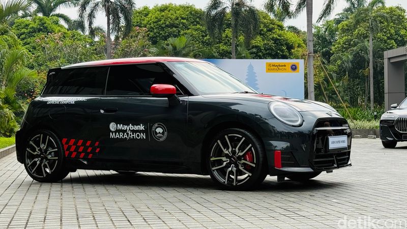 Mobil Listrik BMW-MINI Kawal Bali Marathon
