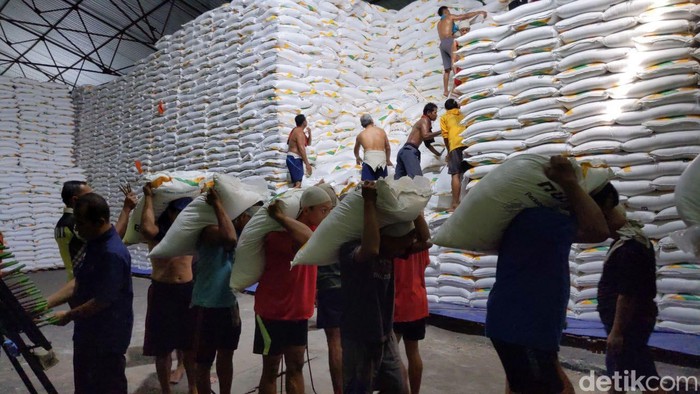 Penyerapan Gula Petani di PG Mojopanggung Tulungagung Terdongkrak UMKM Lokal