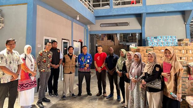 Polres Bengkalis mengecek 4 gudang beras memastikan stok masih aman dan tak ada penimbunan, Kamis (14/8/2025).
