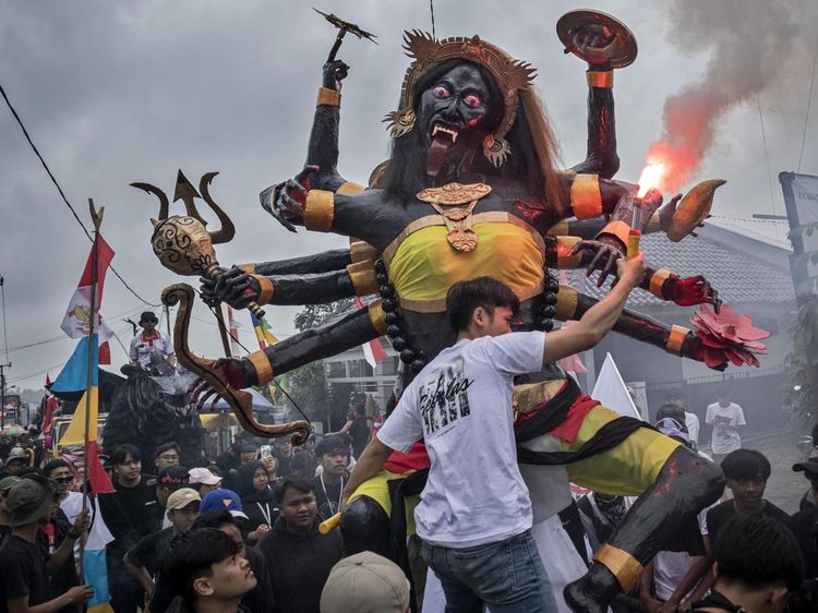 Ribuan Warga Tumpah Ruah di Parongpong Carnival Day 2025