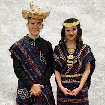 Salah satu baju adat dari NTT.