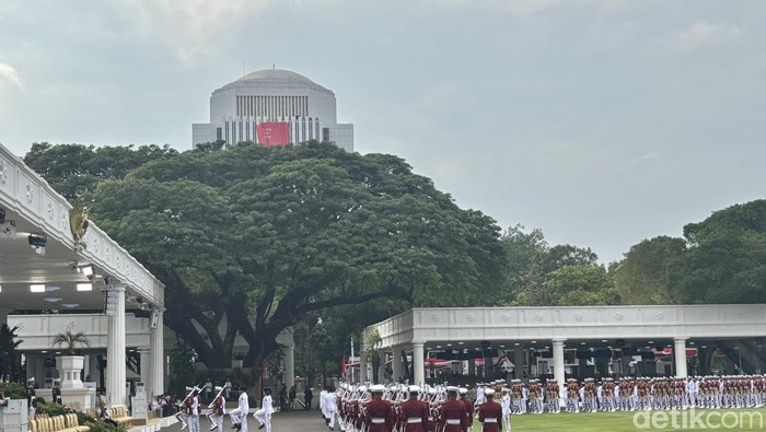 Suasana gladi bersih upacara HUT ke-80 RI di Istana (Firda Chyntia/detikcom)