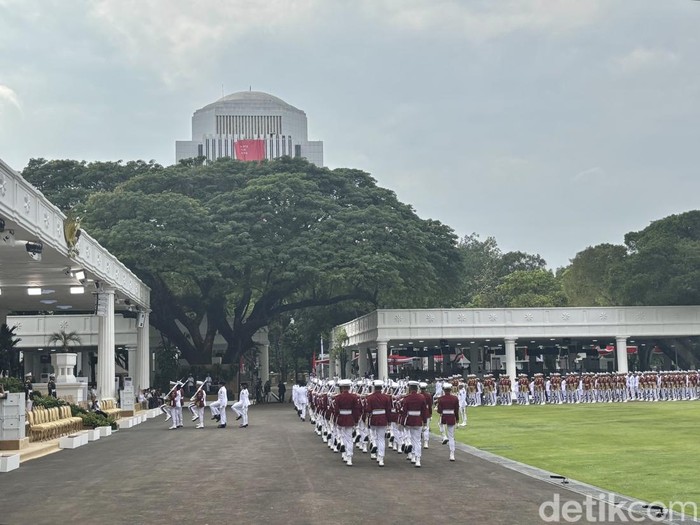 Suasana gladi bersih upacara HUT ke-80 RI di Istana (Firda Chyntia/detikcom)