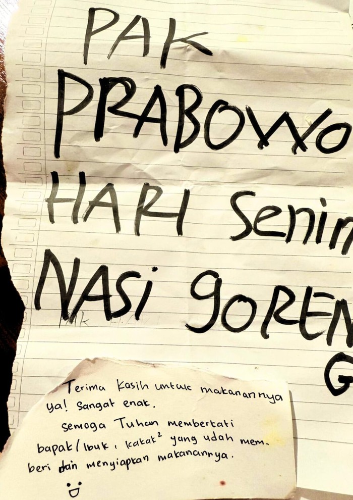 Beberapa surat cinta yang dikirimkan siswa kepada relawan MBG Malinau.