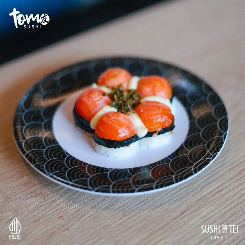 Tempat makan sushi unik.