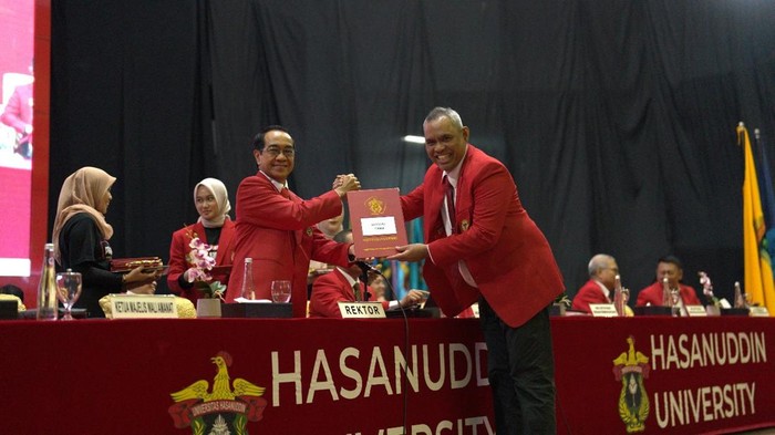 Universitas Hasanuddin (Unhas) menyambut 3.186 mahasiswa baru program pascasarjana tahun akademik 2025/2026.