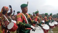 Upacara Hari Pramuka ke-64 ini juga dimeriahkan oleh penampilan marching band. Foto: (Nikita Rosa Damayanti/detikcom)