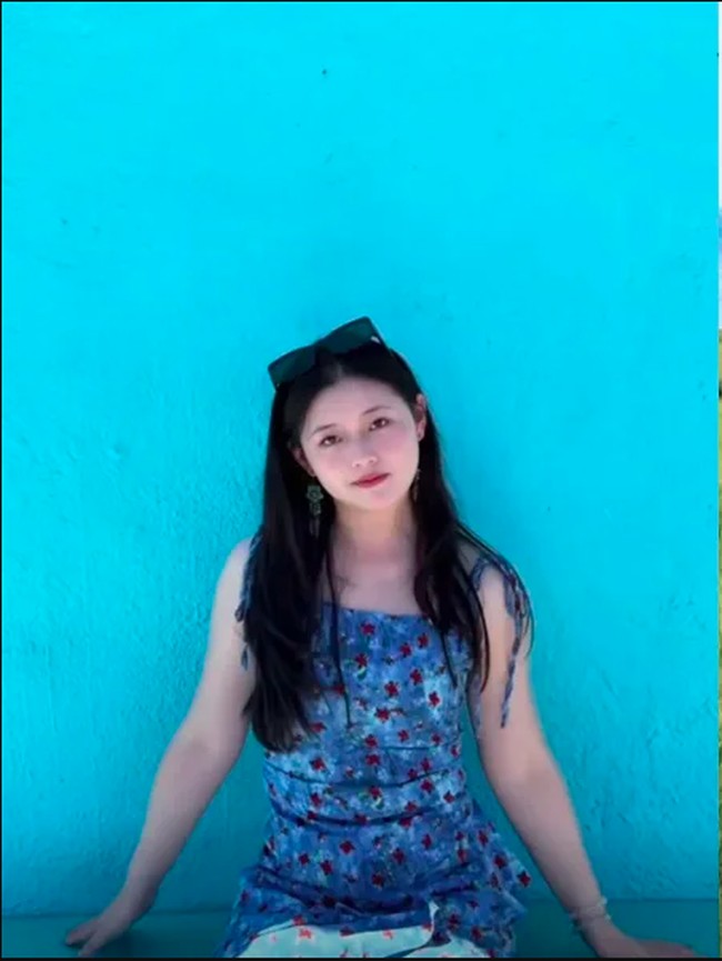 Mahasiswa itu sendiri baru membuka akunnya bulan lalu dan dalam waktu kurang dari dua minggu sudah menarik lebih dari 31.000 pengikut. Selain kecantikannya sendiri, sepertinya kerinduan netizen terhadap Barbie Hsu membuat orang penasaran dan ingin mengikuti akunnnya. Foto: Weibo