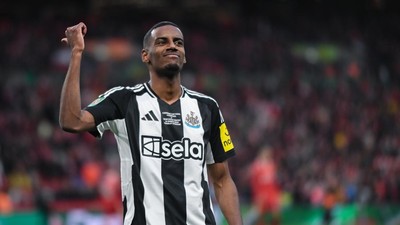 8 Bintang EPL yang Absen di Pekan Perdana usai Diisukan Pindah