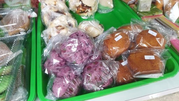 Aneka jajan pasar
