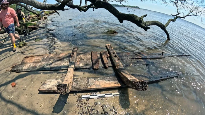 bangkai kapal