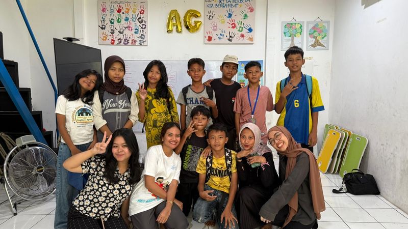 Dari Data ke Dampak: Pendidikan yang Mengubah Kehidupan.