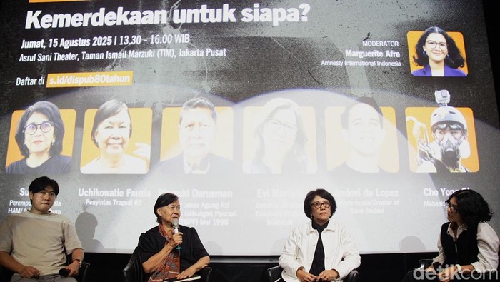 Diskusi 80 Tahun RI: Menelaah Makna Kemerdekaan untuk Semua Para narasumber memaparkan pendapatnya dalam diskusi publik '80 Tahun Kemerdekaan: Kemerdekaan Untuk Siapa ?' di TIM, Jakarta Pusat, Jumat (18/8/2025). Hadir dalam diskusi tersebut (kiri-kanan) aktivis mahasiswa Cho Yong Gi, penyintas Tragedi 1965-1966 Uchikowati Fauzia, pejuang HAM Suciwati, moderator Marguerita Afra dan creator of Save Andovi, Andovi da Lopez. Diskusi tersebut dilatari pertanyaan terkait semangat persatuan, kerja bersama, dan kemajuan kolektif bangsa. Diskusi ini akan menjadi ruang reflektif untuk menelaah kembali makna kemerdekaan dalam konteks kehidupan sosial, ekonomi, politik, serta hak asasi manusia hari ini.
