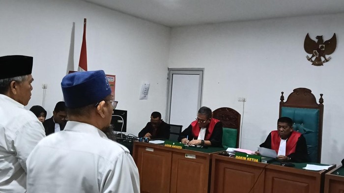 Dua terdakwa pemalsu surat tanah Jalan Tol  Betung-Tempino jalani sidang vonis