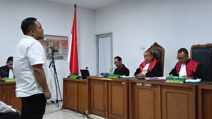 Dua terdakwa suap proyek Pokir DPRD OKU jalani sidang vonis