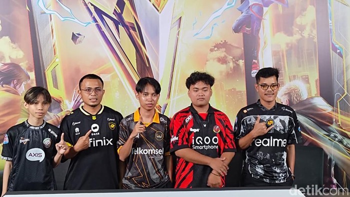 Free Fire World Series Southeast Asia (FFWS SEA) 2025 Fall mulai digelar hari ini, Jumat, 15 Agustus 2025. Lima tim dari Indonesia sudah siap beraksi, dan akan berupaya mempertahankan dominasi.