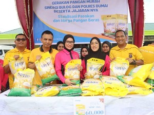 Gerakan Pangan Murah di Dumai Diserbu Warga, 6 Ton Beras Ludes 1,5 Jam