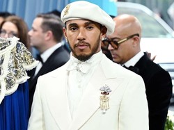 Tren Perhiasan Pria 2025, Saatnya Menjadi Pusat Perhatian