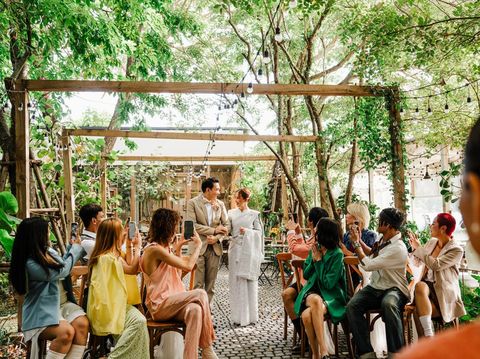 Pernikahan ramah lingkungan.