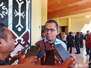 Kapal Wisata Labuan Bajo Kehabisan BBM-Gubernur NTT Sebut Tanker Minyak Rusak