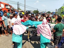 Pasutri Lamongan Tabrak Truk Sepulang dari Pasar, Istri Tewas di Lokasi