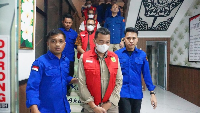 Kejari Bintan menetapkan 4 orang tersangka kasus dugaan korupsi PNBP di Kantor UPP Kelas I Tanjung Uban. (Dok Kejari Bintan)