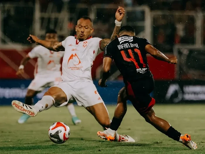 Laga Malut United vs Bali United berakhir dengan skor imbang 3-3 di Stadion Gelora Kie Raha, Ternate, Maluku Utara, Jumat (15/8/2025). (Foto: Dok. Bali United)
