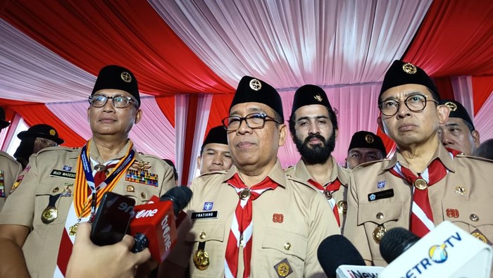 Menko PMK, Praktikno [Tengah], Usai Upacara Hari Pramuka 2025.