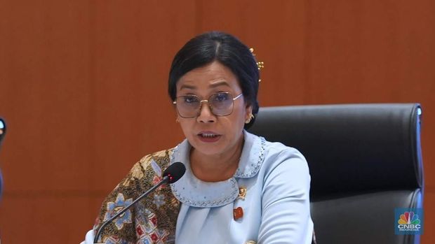Menteri Keuangan Sri Mulyani dalam konferensi pers RAPBN & Nota Keuangan Tahun Anggaran 2026 di Aula Chakti Budhi Bhakti (CBB),  Kantor Pusat Direktorat Jenderal Pajak, Jakarta, Jumat, (15/8/2025). CNBC Indonesia/Muhammad Sabki)