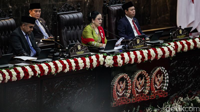 Presiden Prabowo Subianto menyampaikan pidato kenegaraan perdananya dalam Sidang Tahunan MPR serta Sidang Bersama DPR–DPD di Gedung Nusantara, Jakarta, Jumat (15/8/2025).