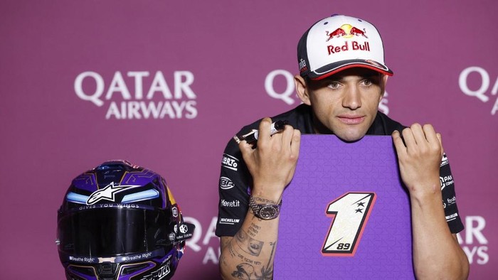 Prima Pramac Racings Jorge Martin of Spain attends the press conference pre-event ahead of the Qatar MotoGP Grand Prix at the Lusail International Circuit in Lusail, north of Doha, on April 10, 2025. (Photo by Karim JAAFAR / AFP)