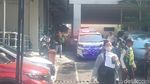 Irfan Hakim dan Raffi Ahmad Jemput Jenazah Mpok Alpa di RS hingga Rumah Duka