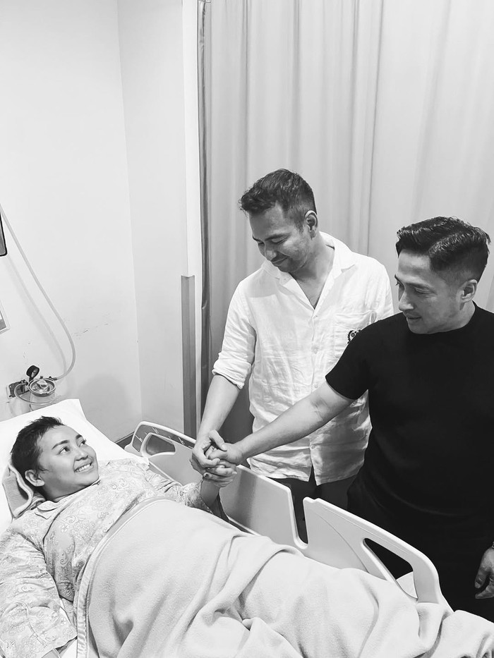 Mpok Alpa meninggal dunia